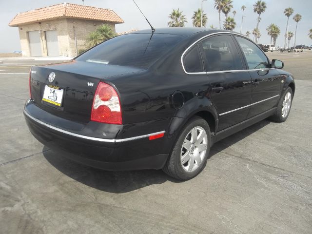 Volkswagen Passat 2002 photo 4