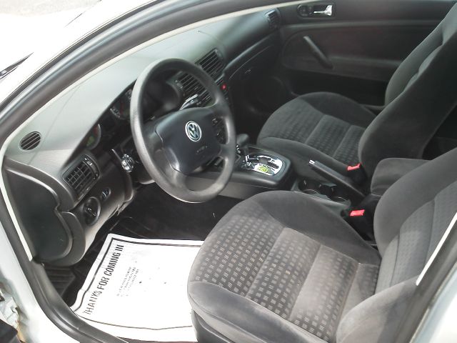 Volkswagen Passat 2002 photo 2