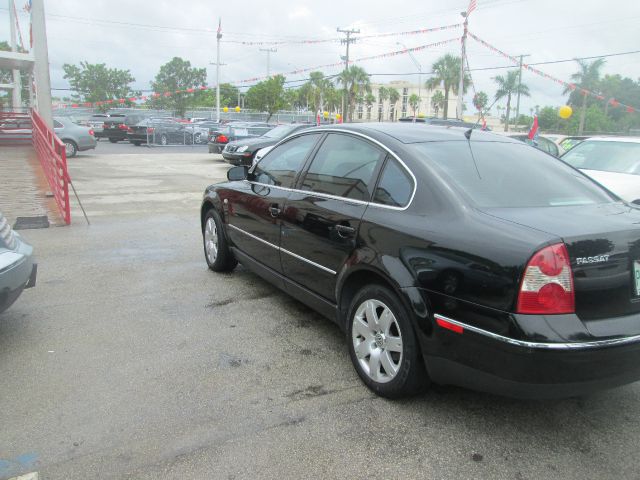 Volkswagen Passat 2002 photo 3