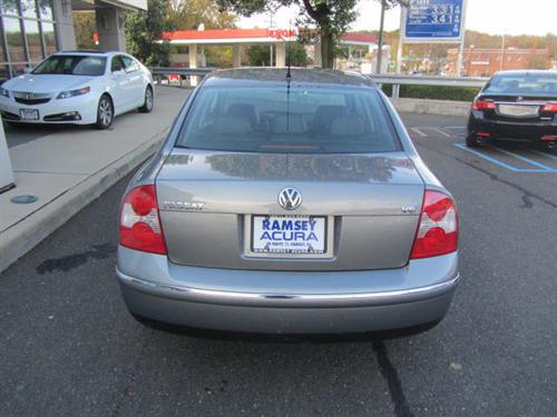 Volkswagen Passat 2002 photo 2