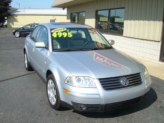 Volkswagen Passat 2002 photo 2