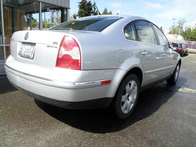 Volkswagen Passat 2002 photo 2