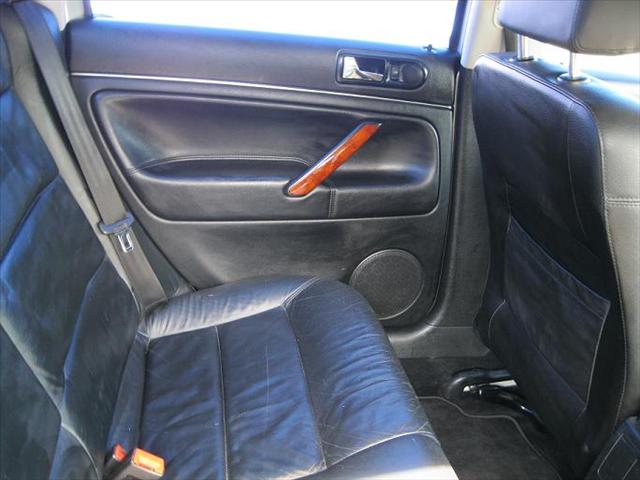 Volkswagen Passat 2002 photo 2