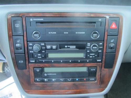 Volkswagen Passat 2002 photo 4