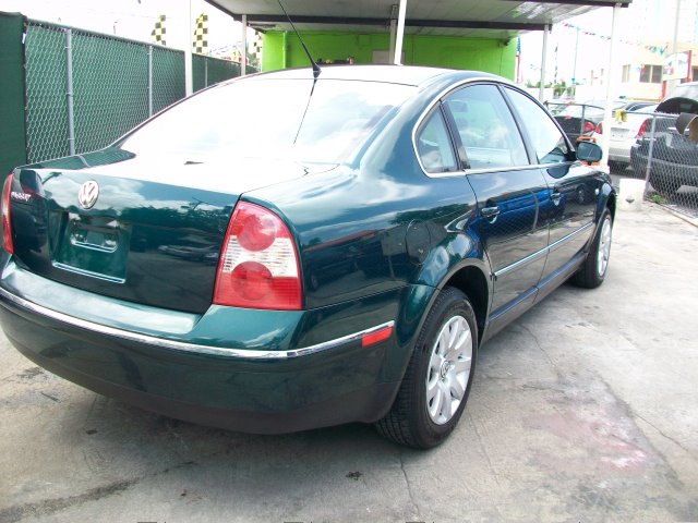 Volkswagen Passat 2002 photo 3