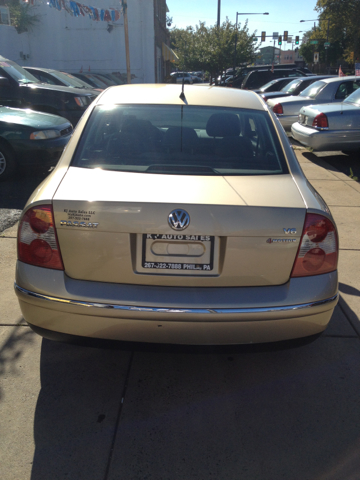 Volkswagen Passat 2002 photo 1
