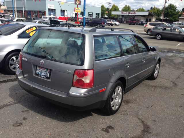 Volkswagen Passat 2002 photo 1