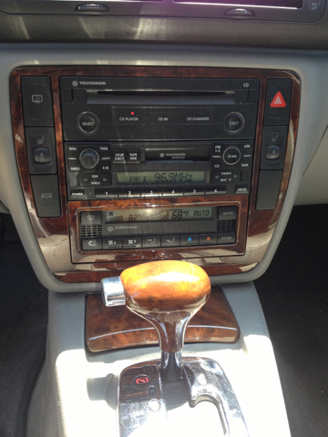 Volkswagen Passat 2002 photo 1