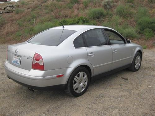 Volkswagen Passat 2002 photo 1