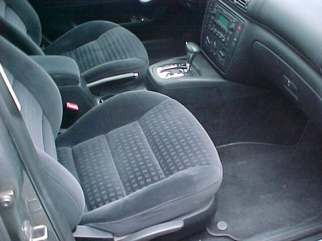 Volkswagen Passat 2002 photo 2