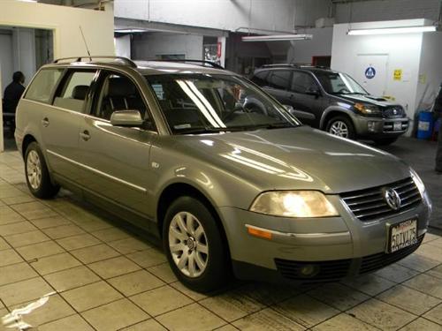 Volkswagen Passat 2003 photo 1