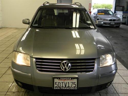 Volkswagen Passat 2003 photo 2