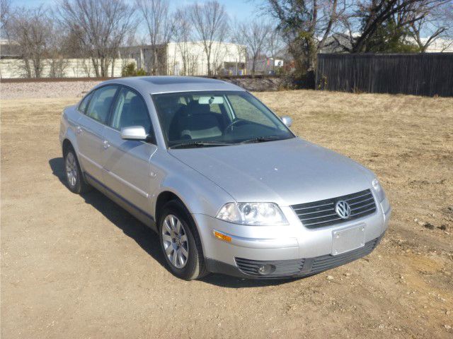 Volkswagen Passat 2003 photo 3