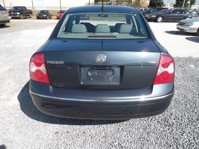 Volkswagen Passat 2003 photo 4