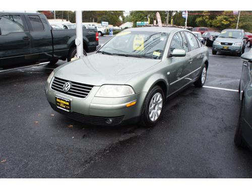 Volkswagen Passat FWD 4dr Sport Other