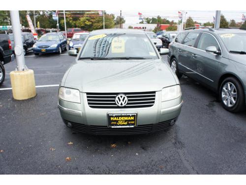 Volkswagen Passat 2003 photo 1