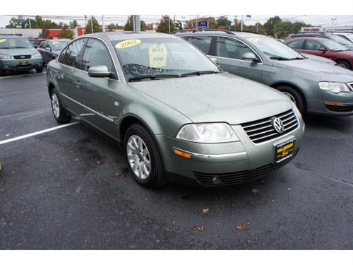 Volkswagen Passat 2003 photo 2