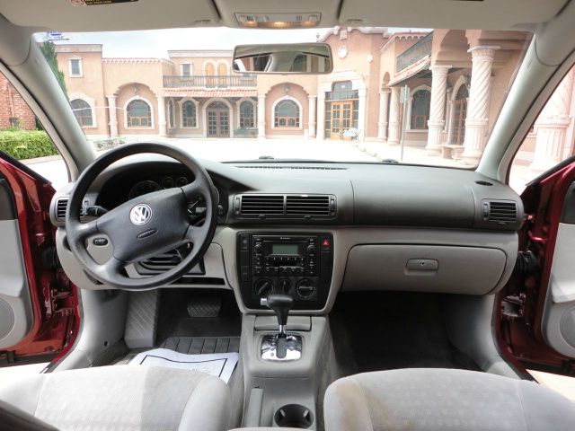Volkswagen Passat 2003 photo 13