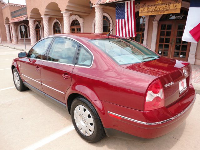 Volkswagen Passat 2003 photo 17