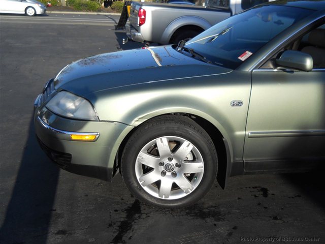 Volkswagen Passat 2003 photo 3