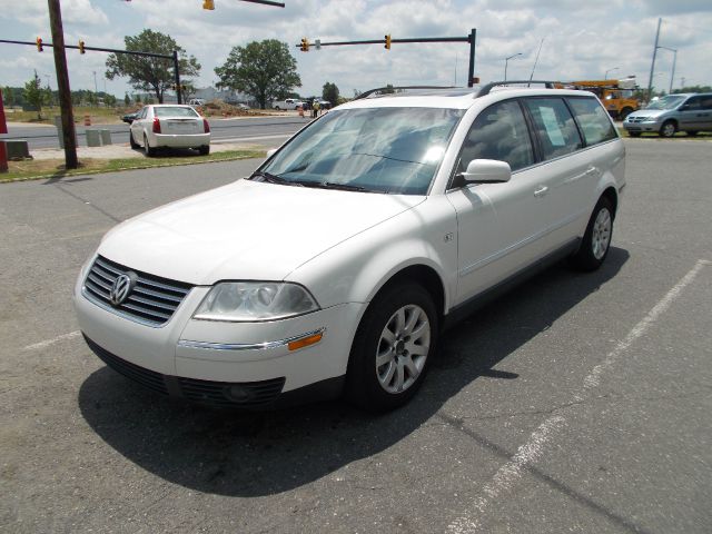 Volkswagen Passat 2003 photo 5