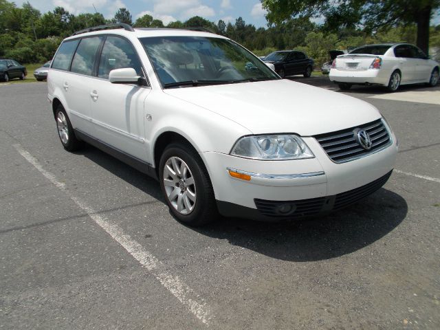 Volkswagen Passat 2003 photo 8