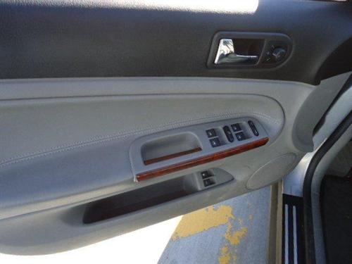 Volkswagen Passat 2003 photo 4