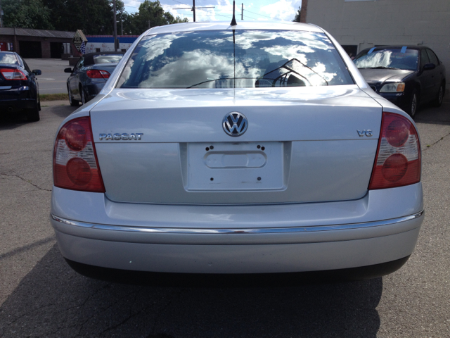 Volkswagen Passat 2003 photo 4