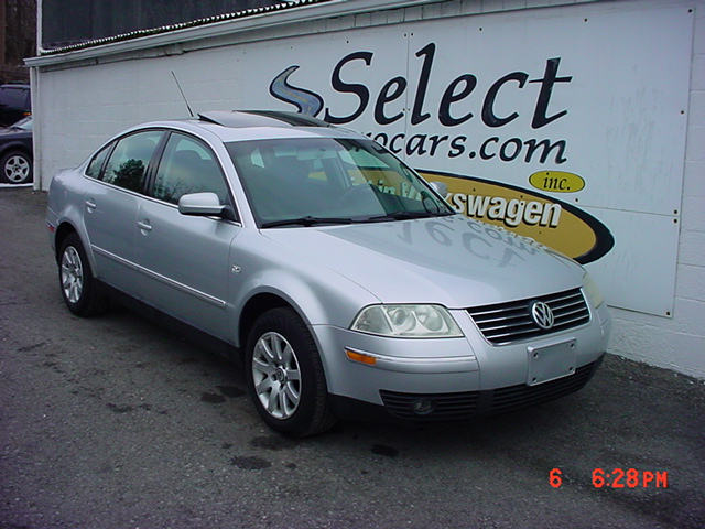 Volkswagen Passat FWD 4dr Sport Unspecified