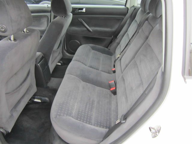 Volkswagen Passat 2003 photo 3