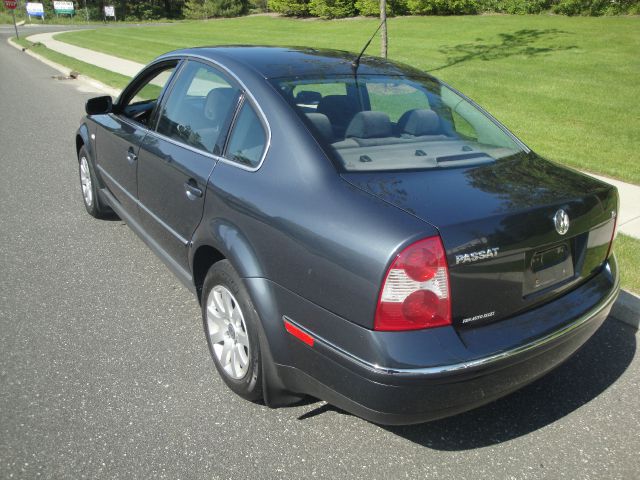 Volkswagen Passat 2003 photo 14