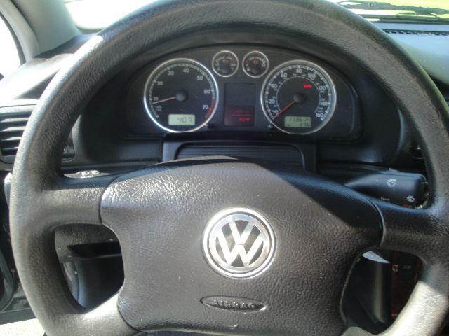 Volkswagen Passat 2003 photo 24