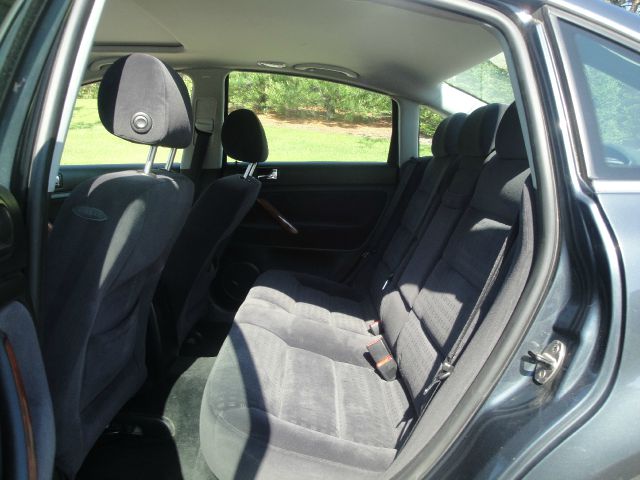 Volkswagen Passat 2003 photo 25