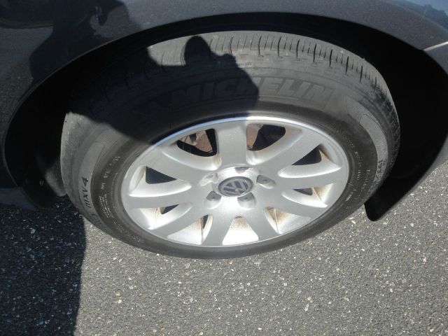 Volkswagen Passat 2003 photo 29