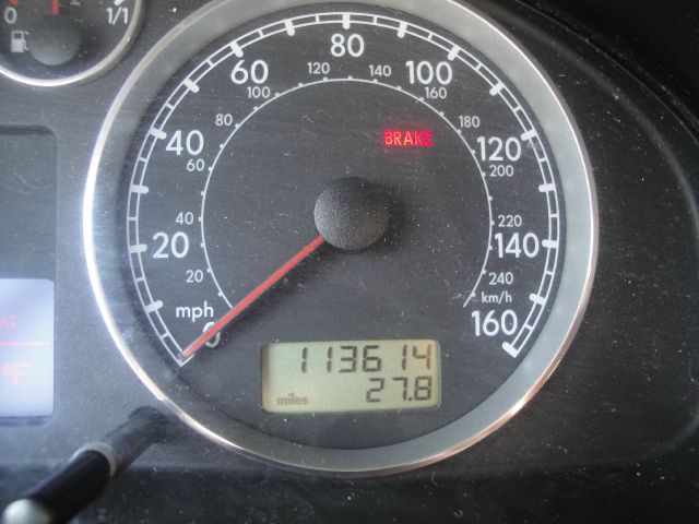 Volkswagen Passat 2003 photo 8