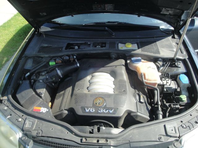 Volkswagen Passat 2003 photo 9