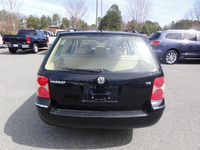 Volkswagen Passat FWD 4dr Sport Unspecified