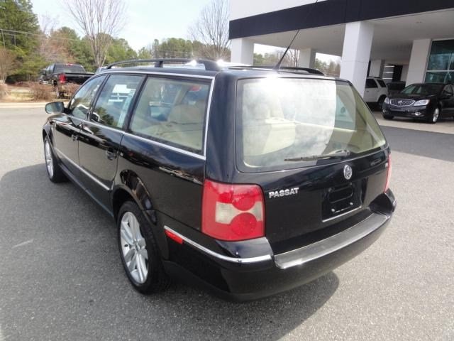 Volkswagen Passat 2003 photo 5