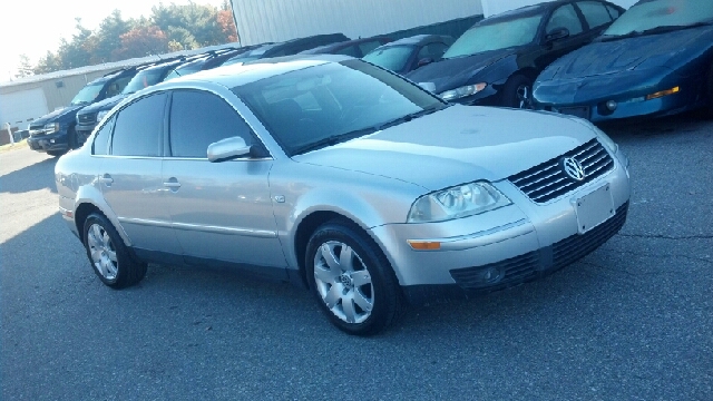 Volkswagen Passat 2003 photo 3
