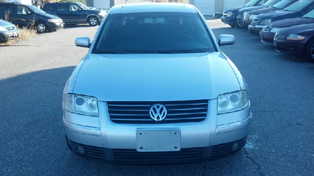 Volkswagen Passat 2003 photo 4