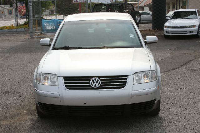 Volkswagen Passat 2003 photo 4