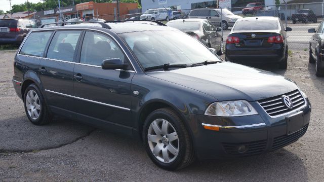 Volkswagen Passat SE Crew Cab 4WD FFV Wagon