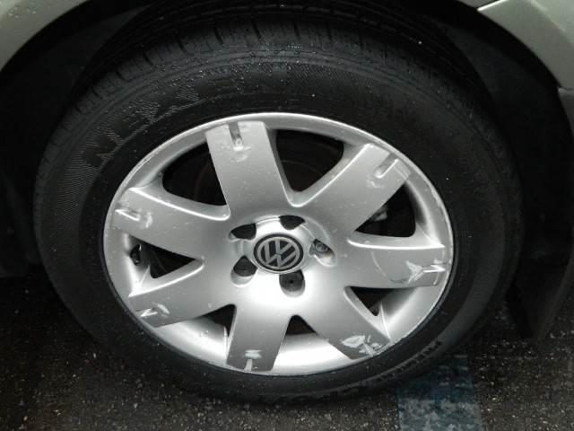 Volkswagen Passat 2003 photo 1