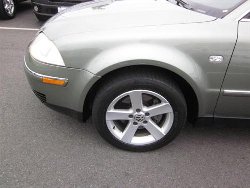 Volkswagen Passat 2003 photo 3