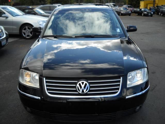 Volkswagen Passat 2003 photo 1