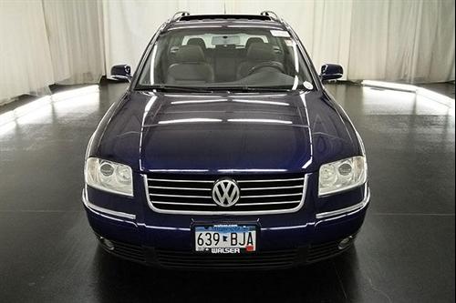Volkswagen Passat 2003 photo 1