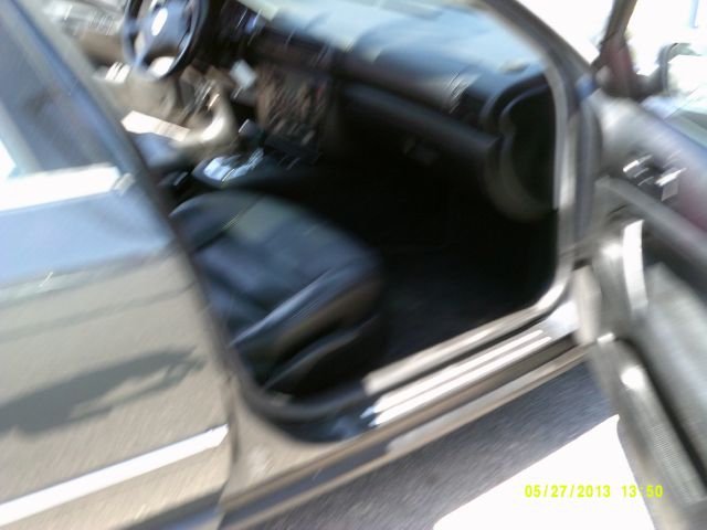 Volkswagen Passat 2003 photo 3