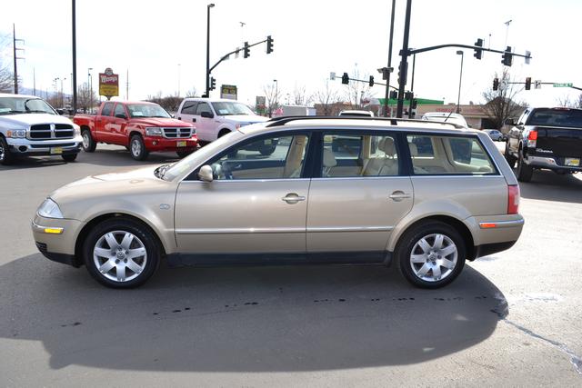 Volkswagen Passat 2003 photo 2