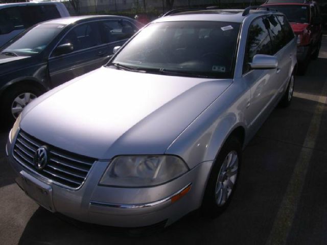 Volkswagen Passat 2003 photo 2