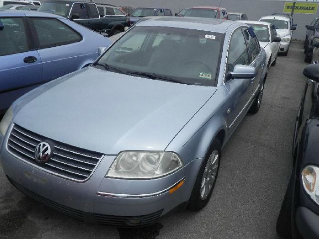Volkswagen Passat 2003 photo 1